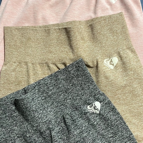 Bundle of women’s best seamless leggings in size XL - Picture 3 of 5